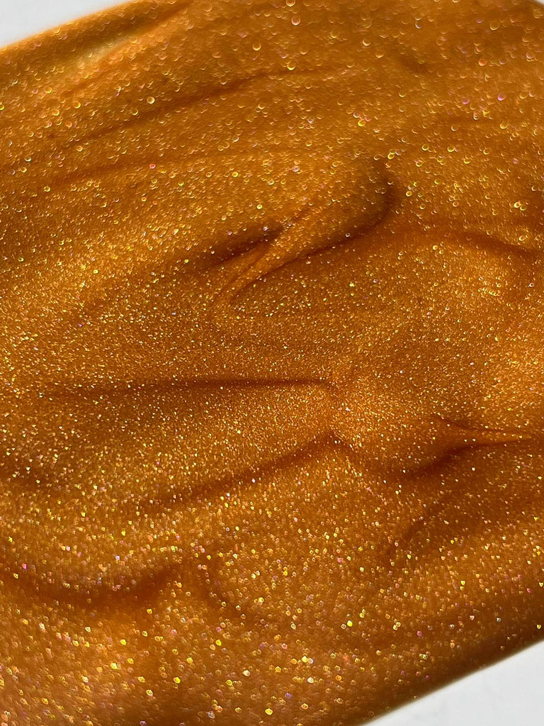 Aceite corporal VENUS Glow con 15 aceites vegetales y micas doradas para brillo natural y efecto bronceado